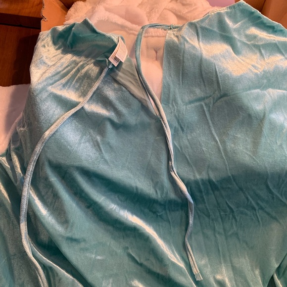 Deluxe Halloween Easter Bunny Adult Costume - Picture 5 of 8